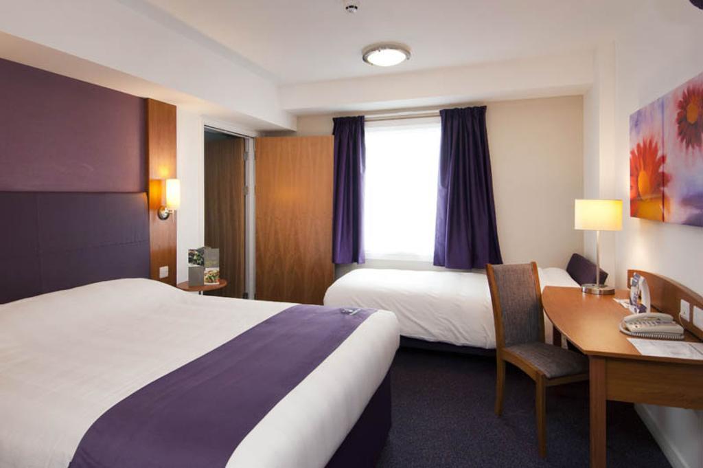 Premier Inn Portishead Extérieur photo