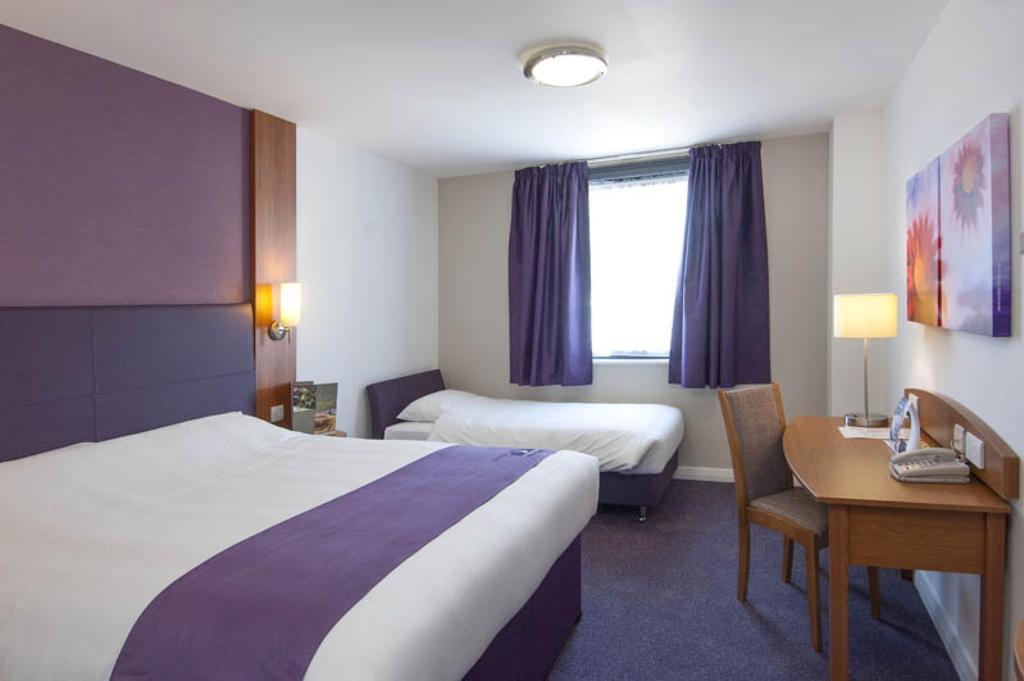 Premier Inn Portishead Extérieur photo